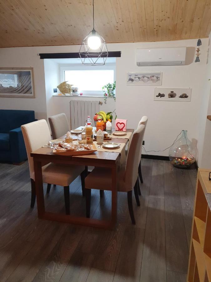 Casa Di Gilda E Joey Lägenhet Civitavecchia Exteriör bild
