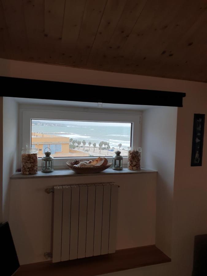 Casa Di Gilda E Joey Lägenhet Civitavecchia Exteriör bild